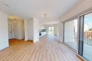 TOP-ANGEBOT: 3-Zimmer-Traumwohnung mit BALKON und moderner EINBAUKÜCHE im BERGQUARTIER Magdeburg! – Kroatenweg 20, 39116 Sudenburg, Magdeburg – Vorschaubild 2