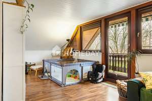 Drei Zimmer unter dem Dach – saniert, vermietet, solide – Die vollständige Adresse der Immobilie erhältst du vom Anbieter., 28279 Habenhausen, Bremen – Vorschaubild 3