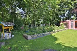 Liebevoll gepflegter Bungalow mit Wintergarten, großem Garten, Carport, Garage und Ausbaureserve – Nordfriesland (Kreis) – Vorschaubild 7