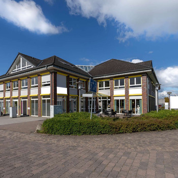 Moderne ca. 89 m² große Bürofläche in verkehrsgünstiger Lage von Südkirchen