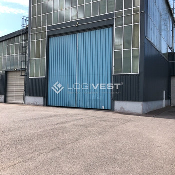 Ab sofort verfügbar - günstige Lagerhalle in zentraler Lage!