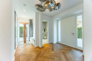 Luxuriöse Familienresidenz mit Lift, Tiefgarage, Fitnessbereich und Wärmepumpe – Die vollständige Adresse der Immobilie erhältst du vom Anbieter., 81925 Oberföhring, München – Vorschaubild 14