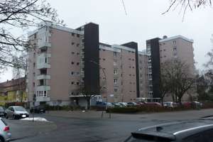 +++ SEHR SCHÖNE, GUT GESCHNITTENE 3 ZIMMER EIGENTUMSWOHNUNG MIT FAHRSTUHL  IN SZ-LEBENSTEDT +++