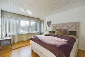Charmantes Reihenmittelhaus in gefragter Wohnlage – Gneisenaustraße 95, 47800 Krefeld – Vorschaubild 4
