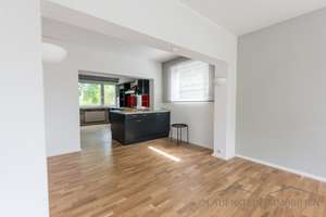 großzügige Maisonette-Wohnung in Wi-Frauenstein – Die vollständige Adresse der Immobilie erhältst du vom Anbieter., 65201 Frauenstein, Wiesbaden – Vorschaubild 3
