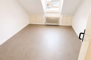 Gemütliche 2 Zimmer Dachgeschosswohnung mit Gemeinschaftsgarten in ruhiger Lage – Die vollständige Adresse der Immobilie erhältst du vom Anbieter., 45897 Buer, Gelsenkirchen – Vorschaubild 4