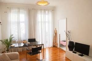 Wohnen mit Charakter im Jugendstil: 2-Zimmer-Wohnung in Berlin-Prenzlauer Berg – Käthe-Niederkirchner-Strasse 36, 10407 Prenzlauer Berg, Berlin – Vorschaubild 3