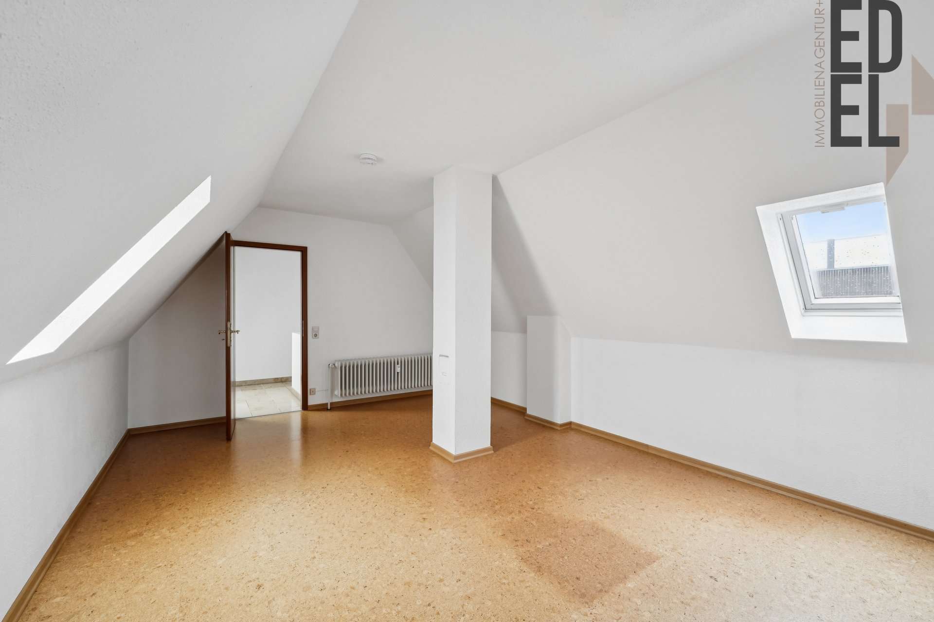 Immobilie in Neutraubling - 3-Zimmer-Maisonette mit Balkon & Stellplätzen in ruhiger Lage von Neutraubling - Bild 0