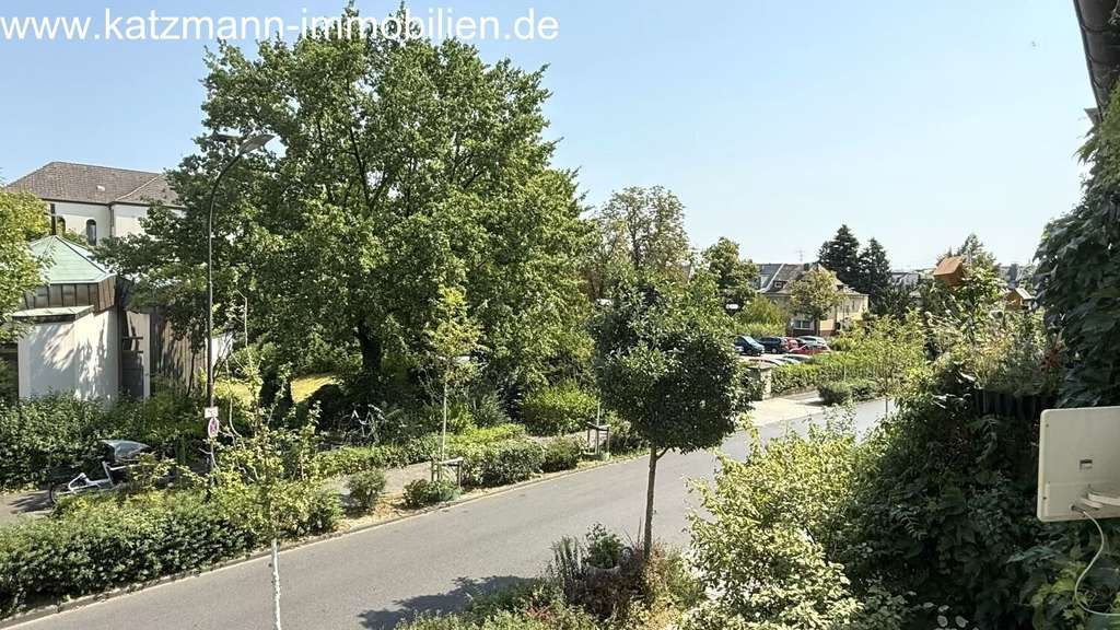 Immobilie in Troisdorf - Mehrfamilienhaus in Top-Lage von Troisdorf zu verkaufen - ideal für Selbstnutzer oder Kapitalanleger - Bild 4