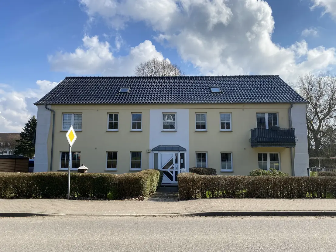Anlageobjekt! Sehr gepflegtes Mehrfamilienhaus mit 5 Wohneinheiten (vermietet) zu verkaufen