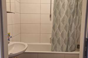 ANFRAGENSTOPP! 2-ZKB-Wohnung mit 2 Balkonen in Wiesbaden-Mitte – Emanuel-Geibel-Straße 20, 65185 Mitte, Wiesbaden – Vorschaubild 2