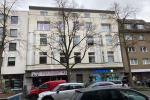Sanierte 3-Zimmer-Wohnung mit kleinem Balkon in Köln-Lindenthal befristet für ein Jahr zu vermieten