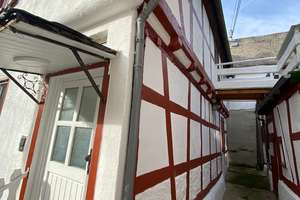 Charmantes Fachwerkhaus mit 4 Zimmern, Kamin, Terrasse, in der Altstadt von Braubach – Zionsgasse 1, 56338 Braubach – Vorschaubild 2