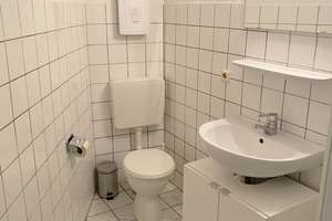 Tolles Studentenapartment in der Südstadt! Souterrain. Eigener Innenhof! Duschbad! EBK. – Argelanderstraße 86, 53115 Südstadt, Bonn – Vorschaubild 14