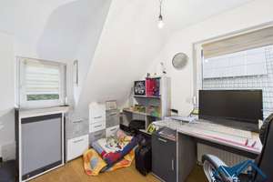DAS ist es! Modernisierte DHH in Halbhöhenlage, großem Garten, Einbauküche, Balkon, Stellplatz uvm…! – Die vollständige Adresse der Immobilie erhältst du vom Anbieter., 73630 Remshalden – Vorschaubild 14