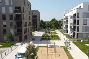Zentrumsnah. Lebenswert. Attraktiv. Schöne 3,5-Zimmer-Wohnung mit großer Loggia – Alice-Haarburger-Straße 4, 72760 Reutlingen-Mitte, Reutlingen – Vorschaubild 3