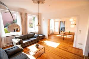 Villa Teichrose - historische Villa trifft modernes Wohnen in Bestlage von Wentorf! – Teichstraße 7, 21465 Wentorf bei Hamburg – Vorschaubild 2