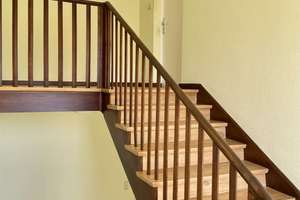 FRANKFURT- WESTEND:  Dachgeschoßwohnung mit Baugenehmigung für den Selbstausbau!