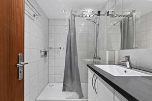 Perfekter Mix aus Ruhe und Stadtnähe - Ideale 2,5-Zimmer-Wohnung mit Balkon und Tiefgarage – Die vollständige Adresse der Immobilie erhältst du vom Anbieter., 70376 Neckarvorstadt, Stuttgart – Vorschaubild 10