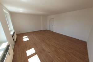 *Familiäre und zentrale Wohnung mit Balkon und Tageslichtbad* – Olvenstedter Straße 32, 39108 Stadtfeld Ost, Magdeburg – Vorschaubild 5
