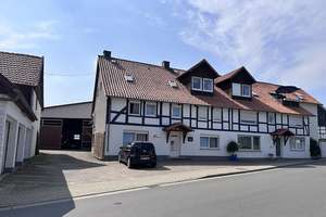Komplette Vermietung oder teilweise Eigennutzung - Entscheiden Sie! – Die vollständige Adresse der Immobilie erhältst du vom Anbieter., 37586 Dassel – Vorschaubild 2