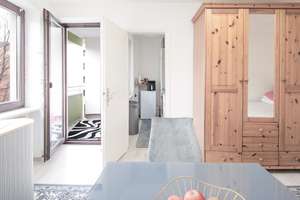 Vermietete 1-Zimmer-Wohnung in Bestlage mit separater Küche, Bad und Abendsonne auf dem Balkon