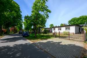 Heinze-Immobilien (IVD): Teilunterkellerter Bungalow in sehr guter Lage in Zepernick – Triftstraße 10, 16341 Barnim (Kreis) – Vorschaubild 2