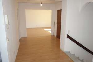 FREISTEHEND EXKLUSIV 1 FAM.-HS., 3 GARAGEN, 7 ZI./237 QM WFL., MARMOR, KAMIN, SAUNA IN KNITTKUHL – Am Wagenrast 35, 40629 Knittkuhl, Düsseldorf – Vorschaubild 23