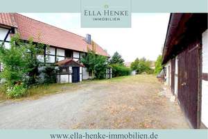 Auf 2.400m² Grundstück! Große Fachwerkhaushälfte zum Sanieren in idyllischer Feldrandlage... – Die vollständige Adresse der Immobilie erhältst du vom Anbieter., 38387 Twieflingen – Vorschaubild 1