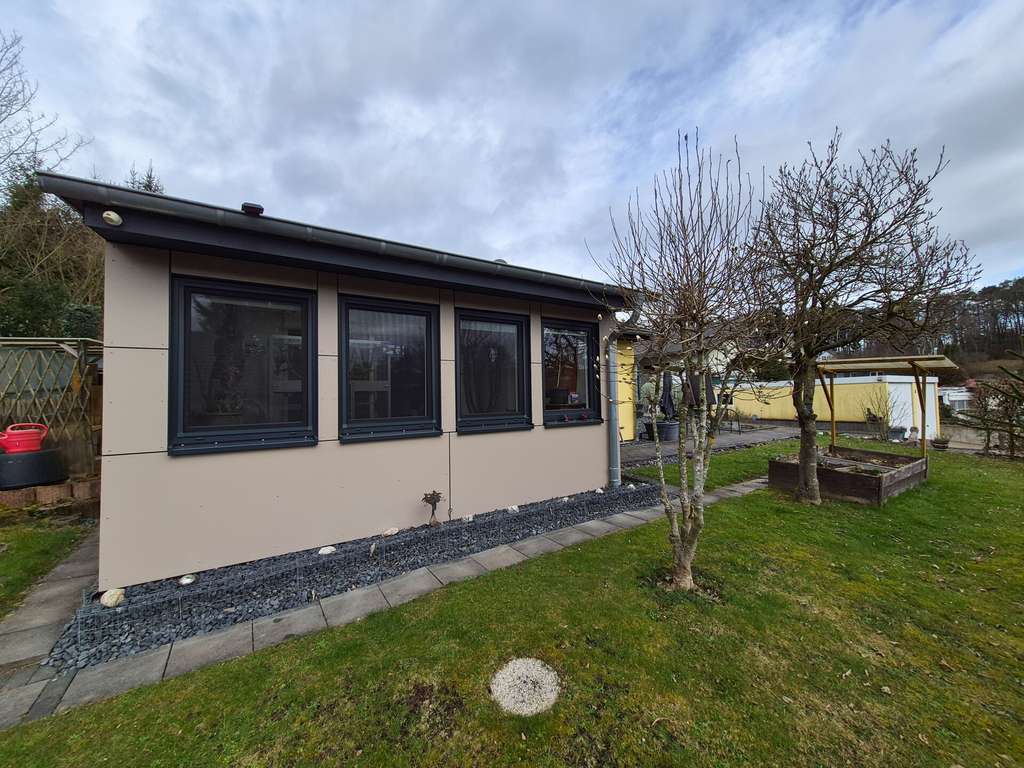 Immobilie in Puderbach - Top-gepflegter Bungalow in ruhiger Ortrandlage, nähe Puderbach !! - Bild 2