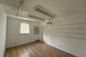 Exklusive Villa in Babelsberg mit Gewerbeoption - nur ca. 7 Minuten zum Griebnitzsee – Die vollständige Adresse der Immobilie erhältst du vom Anbieter., 14482 Babelsberg Nord, Potsdam – Vorschaubild 36