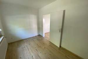 Zuhause in Duisburg-Bergheim - gemütliche 3-Zimmerwohnung mit neuem Bodenbelag – Elbinger Straße 3, 47228 Bergheim, Duisburg – Vorschaubild 6