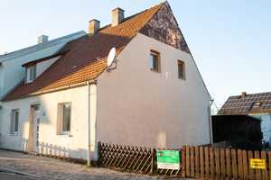 Solides Haus mit Garten-ebenerdig und mitten in der Stadt – Wiesenstr. 6, 92648 Neustadt a.d. Waldnaab (Kreis) – Vorschaubild 2