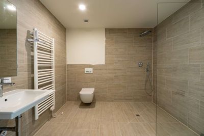 Rollstuhlgerecht, QNG-Standard, Tiefgarage – 3-Zimmer-Neubauwohnung in Köpenick