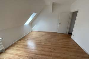 Geräumige 2 Zimmer- Wohnung mit Wohnküche, Balkon und Duschbad im Dachgeschoss – Vorwerker Str. 107, 23554 Sankt Lorenz Nord, Lübeck – Vorschaubild 13