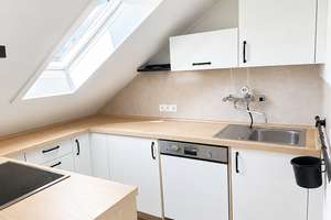 Bezugsfreie, gemütliche 2,5 Zimmer-Dachgeschoß-Whg. zentral an der Haltestelle Hornustraße – Ettenheimerstr. 2, 79108 Brühl-Güterbahnhof, Freiburg im Breisgau – Vorschaubild 3