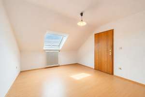 AIGNER - Mitten im Westend: Helle Dachgeschosswohnung mit offenem Wohnkonzept – 80686 Friedenheim, München – Vorschaubild 8