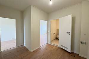Sonnige  3-Raum-Wohnung mit EBK! – Hans-Otto-Weg 2, 1219 Leubnitz-Neuostra, Dresden – Vorschaubild 3