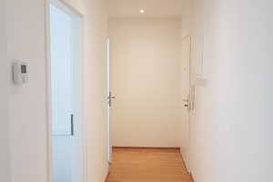 Helle 2-Zimmer-Wohnung im 1.Stock in Braunschweig-Rheingoldstraße – Rheingoldstraße 1, 38112 Braunschweig – Vorschaubild 2