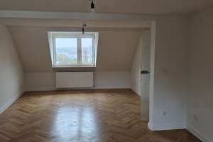 Freundliche, komforftable 2,5-Zimmer-DG-Wohnung mit gehobener Innenaustattung zur Miete – Bussardweg 6, 42115 Elberfeld West, Wuppertal – Vorschaubild 10