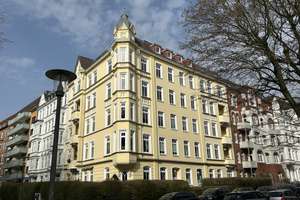 Juwel in 1. Reihe am Schrevenpark in Südwestausrichtung. Weitblick und Privatsphäre garantiert  – Jahnstraße 14, 24116 Schreventeich, Kiel – Vorschaubild 2