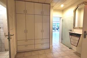 Haus im Haus“ , 4,5 R.-Whg., Terrasse, EBK, Garage mögl., naturnahe Lage, Grenze Essen/ Mülheim – Die vollständige Adresse der Immobilie erhältst du vom Anbieter., 45145 Frohnhausen, Essen – Vorschaubild 12