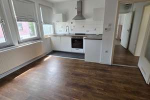 Helle 2,5-Zimmer-Wohnung mit Balkon, Einbauküche & Gartennutzung – Osnabrück-Schinkel