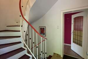 Charmantes 2-Familienhaus auf großzügigem Sonnengrundstück in bevorzugter Lage von Remscheid-Lennep – Albert-Schmidt-Allee 50, 42897 Lennep Nord, Remscheid – Vorschaubild 8