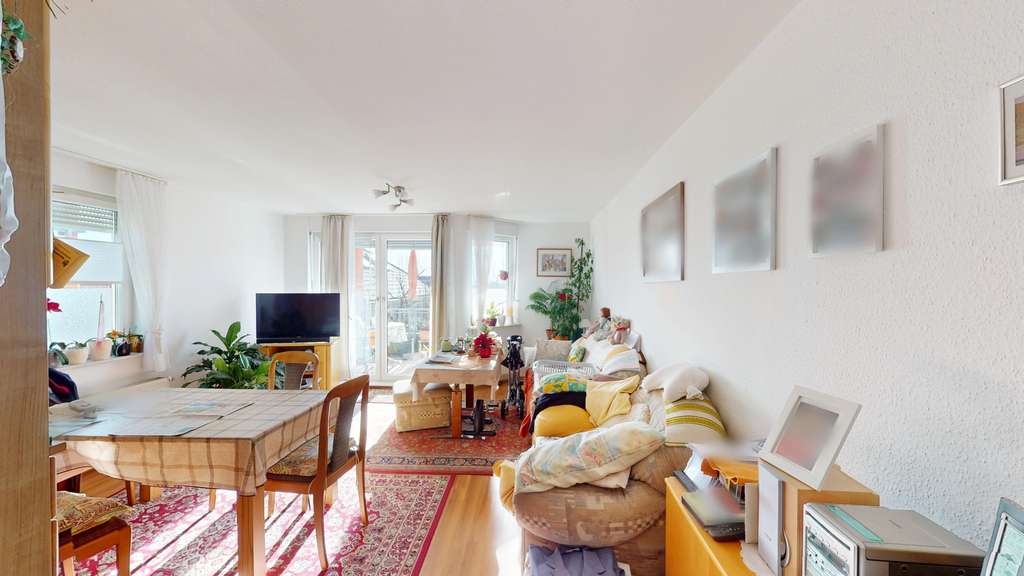 Immobilie in Brackenheim - *** Attraktive 2,5 Zimmer im EG mit Terrasse und TG in guter Lage *** - Bild 1