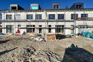 Neubau! Modernes Reihenmittelhaus mit 40 m2  Ausbaureserve im DG und Blick auf die Berge – Rosenheim (Kreis) – Vorschaubild 18