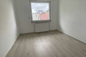 FAMILIENFREUNDLICH: hochmoderne, energieeffiziente 4-Zimmer-Wohnung mit Garten – Oberstr. 2, 42655 Burg/Höhscheid, Solingen – Vorschaubild 5