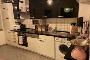 Große, schön geschnittene 2 Zimmer, Wohnküche, Diele, Bad, großer Balkon, bodentiefe Fenster – 40233 Flingern Süd, Düsseldorf – Vorschaubild 11