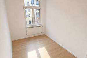 Erstbezug nach Sanierung: helle 3-Zimmer-Altbauwohnung mit Balkon, Einbauküche und separatem WC – Die vollständige Adresse der Immobilie erhältst du vom Anbieter., 90459 Galgenhof, Nürnberg – Vorschaubild 6