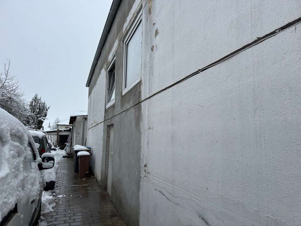 Immobilie in Waldbüttelbrunn - Vielseitig nutzbare Liegenschaft zu verkaufen - Bild 4